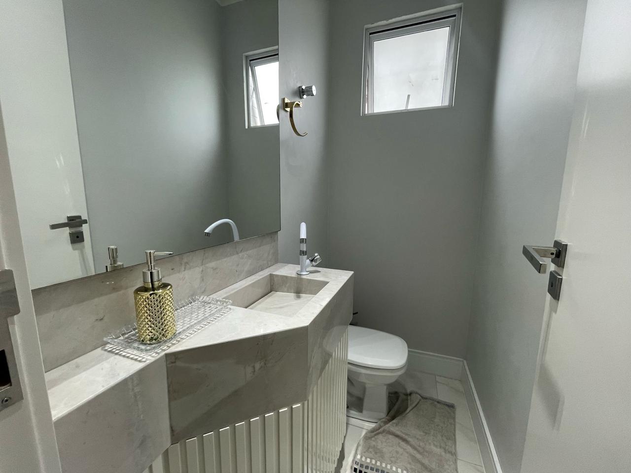 WhatsApp Image 2025-10-10 at 15.48.37 (1)