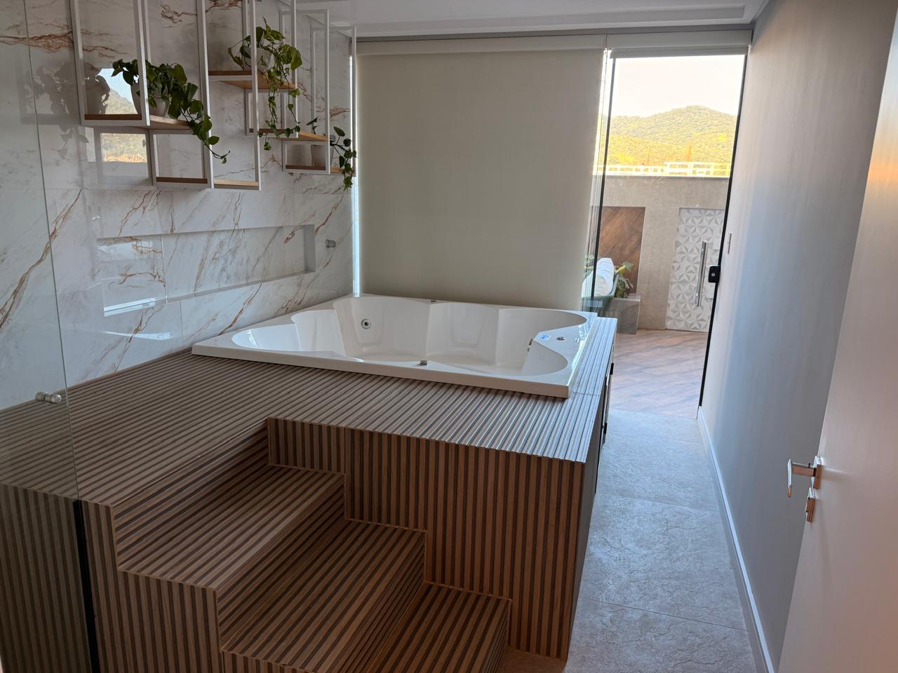 dc7661b0-329c-4add-ac60-9417b44f3744